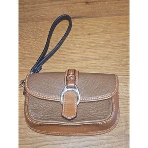 Dooney & Bourke Womens Wristlet Brown Snap Detachable Strap Flap Buckle Classic